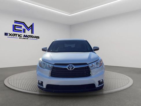 Used 2015 Toyota Highlander Plus FWD image 8