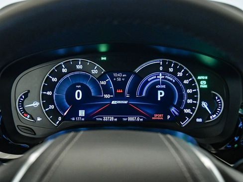 Used 2019 BMW 530e image 28