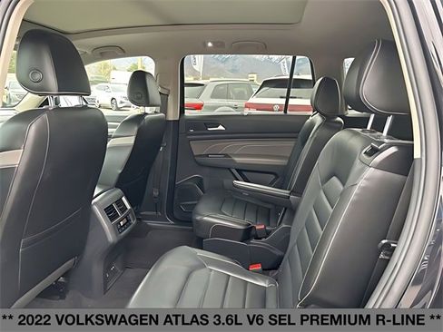 Used 2022 Volkswagen Atlas SEL Premium image 17
