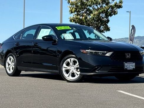 Used 2023 Honda Accord EX image 2