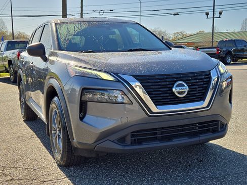 Used 2021 Nissan Rogue S image 5