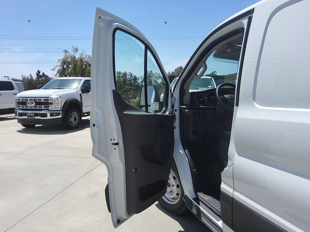 New 2026 Ford Transit 150 Low Roof w/ Load Area Protection Package RWD image 4