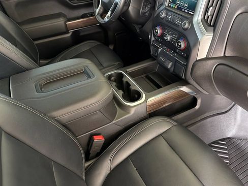 Used 2022 Chevrolet Silverado 1500 LT Trail Boss w/ Safety Package AWD/4WD image 17