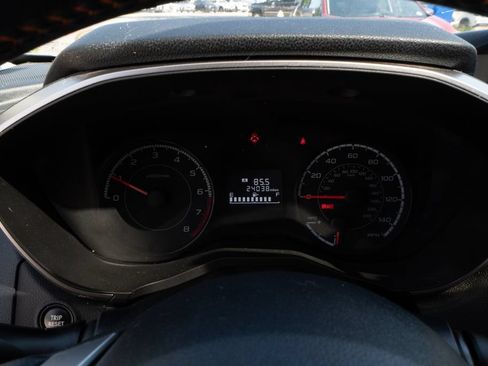 Used 2023 Subaru Crosstrek 2.0i Premium AWD/4WD image 6