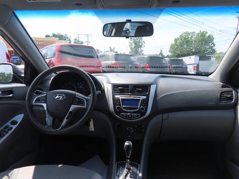 Used 2013 Hyundai Accent GLS w/ Premium Pkg FWD image 45