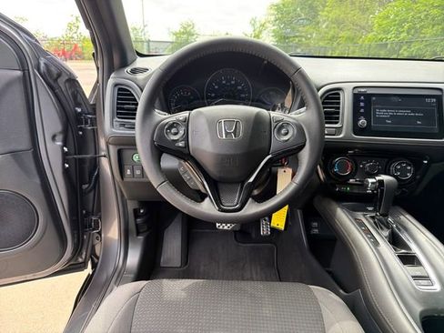 Used 2022 Honda HR-V Sport image 16