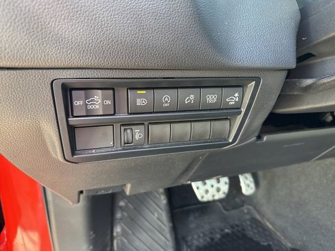 Used 2024 Toyota Tundra Limited image 15