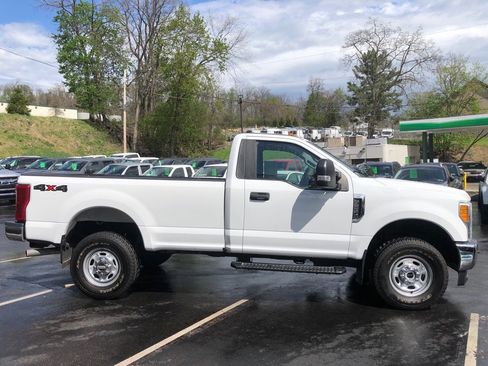Used 2017 Ford F250 XL w/ Power Equipment Group AWD/4WD image 5