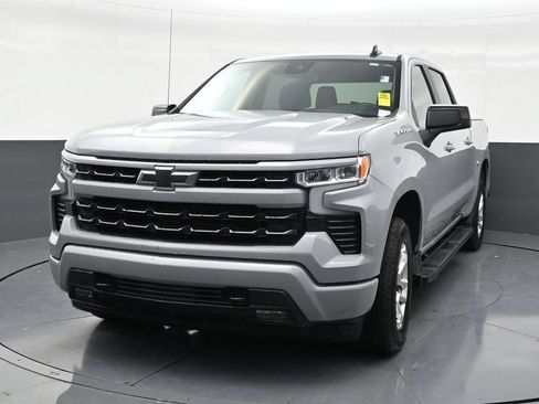 Used 2025 Chevrolet Silverado 1500 RST RWD image 8