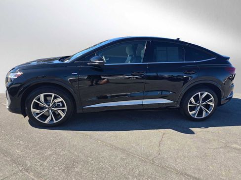 Used 2025 Audi Q4 e-tron Prestige w/ Cold Weather Package image 6