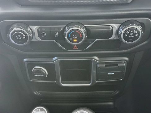 Used 2021 Jeep Wrangler Sport AWD/4WD image 17