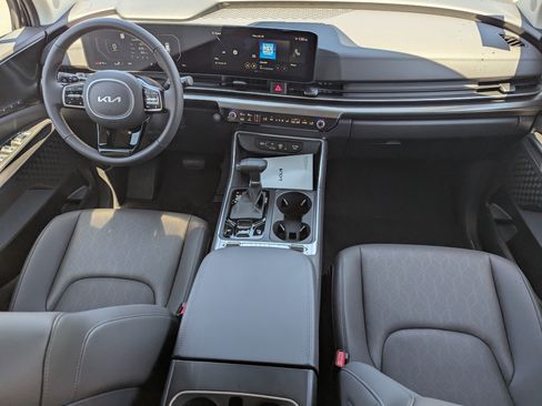 New 2026 Kia Carnival SX w/ SX Dark Edition Package image 12