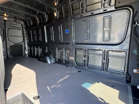 New 2025 Mercedes-Benz Sprinter 2500 image 3