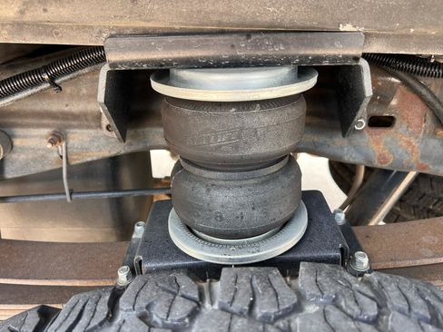 Used 2004 Ford F350 Lariat AWD/4WD image 19