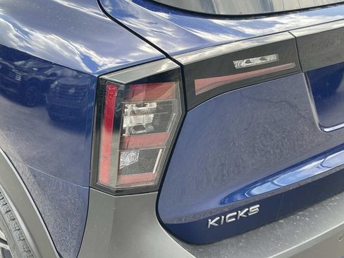 New 2026 Nissan Kicks SR w/ Cold Weather Package AWD/4WD image 10