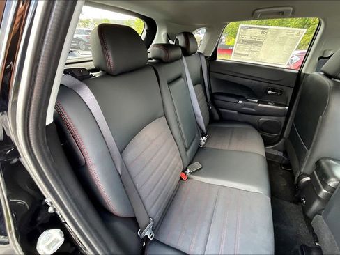 New 2025 Mitsubishi Outlander Sport SE image 9