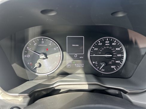 Used 2024 Subaru Outback Limited AWD/4WD image 16