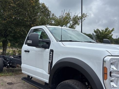 New 2024 Ford F550 4x4 Regular Cab Super Duty image 14
