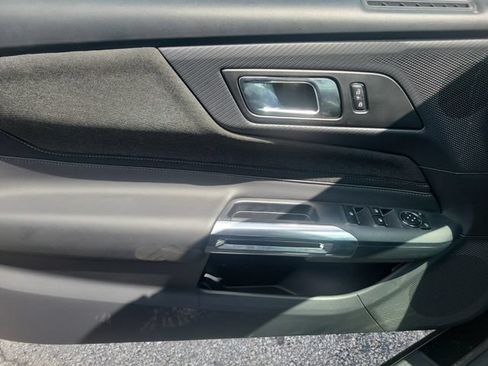 Certified 2026 Ford Mustang Convertible RWD image 10
