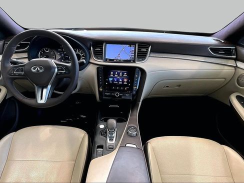 Used 2019 INFINITI QX50 Essential w/ Sensory Package FWD image 15