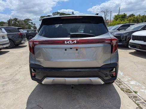 New 2026 Kia Seltos S FWD image 7