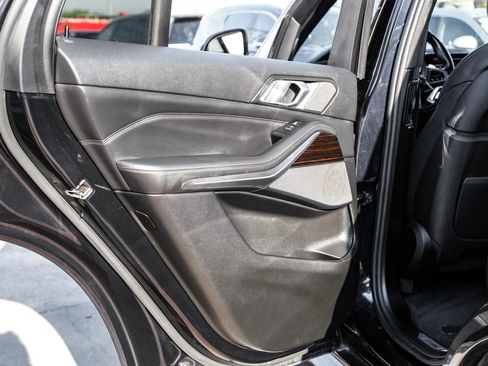 Used 2019 BMW X5 xDrive50i w/ M Sport Package image 42