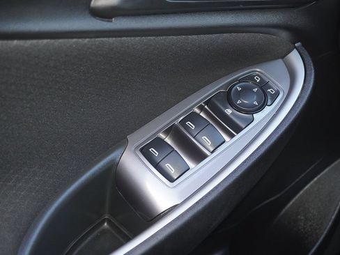 Used 2025 Chevrolet Malibu RS FWD image 14