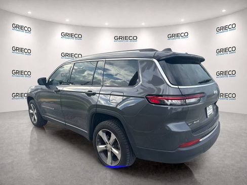 Used 2022 Jeep Grand Cherokee L Limited AWD/4WD image 3
