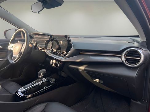 Used 2024 Chevrolet Trax ACTIV w/ Driver Confidence Package image 23