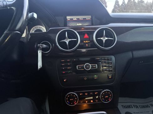 Used 2015 Mercedes-Benz GLK 350 4MATIC image 19