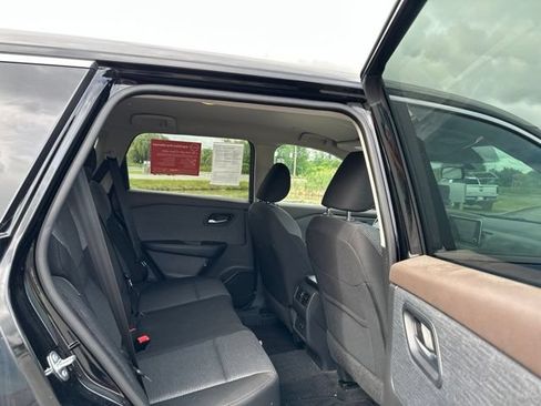 Certified 2023 Nissan Rogue SV AWD/4WD image 18