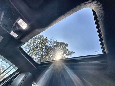 Used 2023 Toyota Tacoma TRD Off-Road image 30