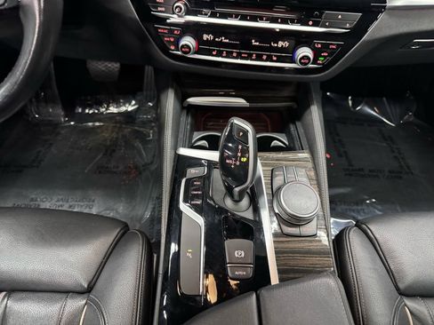 Used 2019 BMW 540i xDrive w/ Convenience Package image 36