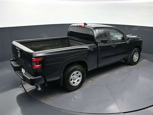 Used 2025 Nissan Frontier S w/ S Utility Package image 28