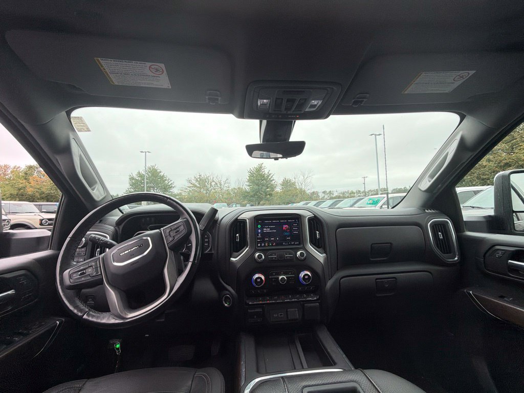 Used 2022 GMC Sierra 2500 Denali w/ Denali Ultimate Package AWD/4WD image 5