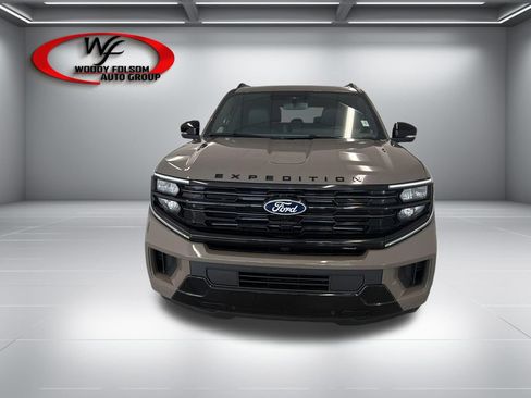 New 2027 Ford Expedition Max Platinum w/ Stealth Performance Package AWD/4WD image 2