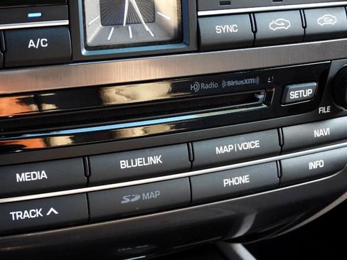 Used 2015 Hyundai Genesis 3.8 image 49