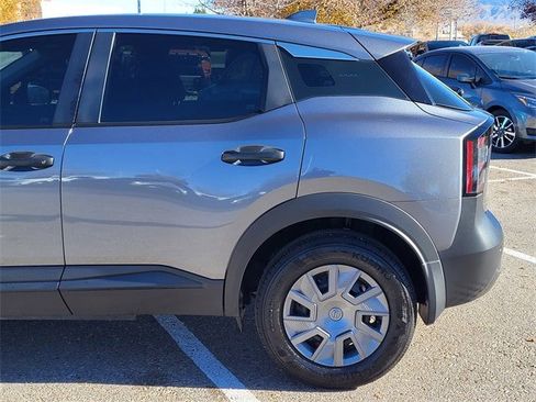 Used 2025 Nissan Kicks S image 6