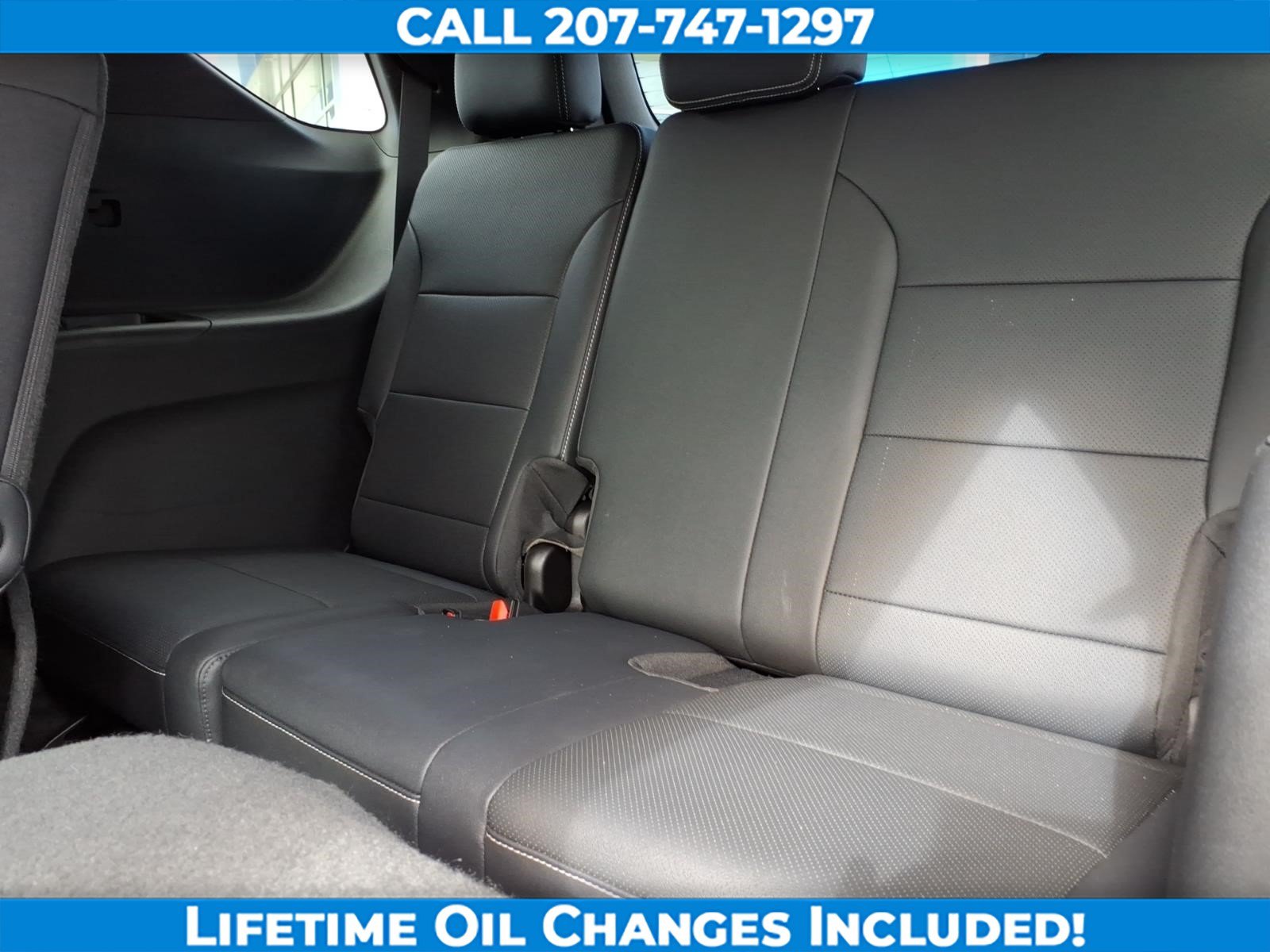 Used 2024 Chevrolet Traverse LT w/ Midnight/Sport Edition AWD/4WD image 18