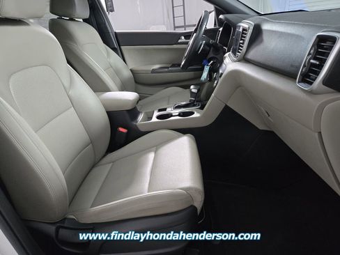 Used 2022 Kia Sportage Nightfall Edition image 15