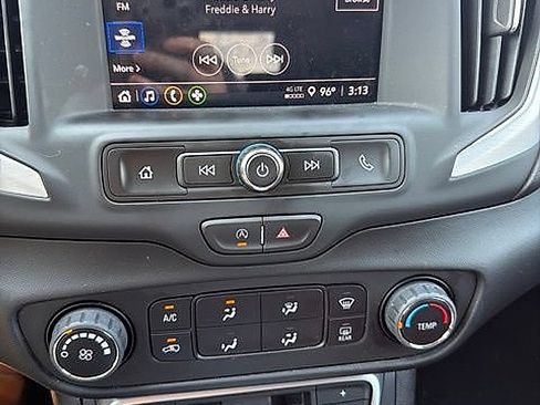 Used 2023 GMC Terrain SLE FWD image 14
