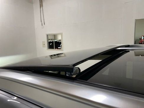 Used 2025 Cadillac XT6 Premium Luxury w/ Technology Package FWD image 28