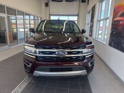 Used 2024 Ford Expedition Max Limited AWD/4WD image 2