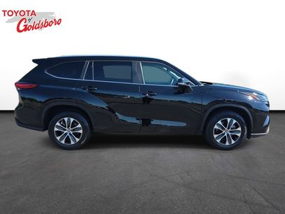 Used 2023 Toyota Highlander XLE
