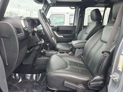 Used 2015 Jeep Wrangler Unlimited Sahara w/ Mopar Chrome Edition Group image 11