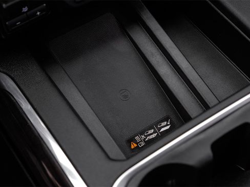 Used 2021 Chevrolet Silverado 1500 LTZ w/ LTZ Convenience Package II image 29