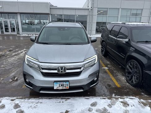 Used 2019 Honda Pilot Touring image 8