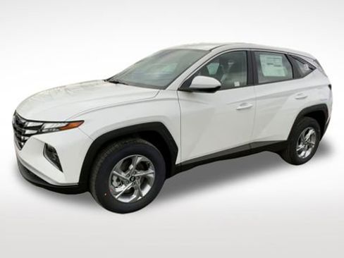 Used 2023 Hyundai Tucson SE image 4