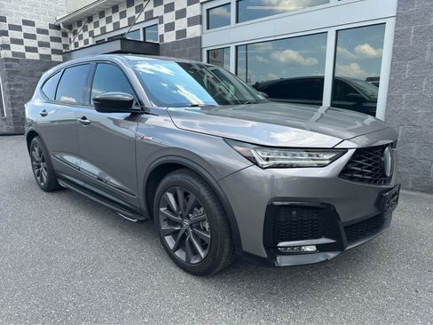 Used 2025 Acura MDX A-Spec AWD/4WD image 2