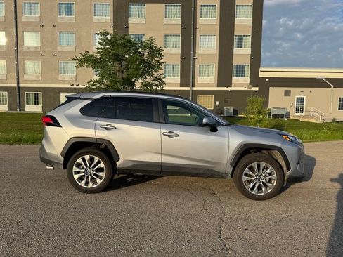 Used 2025 Toyota RAV4 XLE Premium w/ Weather Package AWD/4WD image 13